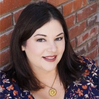 Kelli Sanders