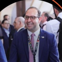 Alexander Román