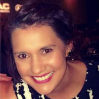 Kourtney Cowell, Cam