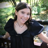 Maeve Yanes