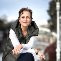 Christa Schmid
