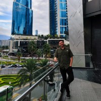 Vanner Alberto Flores