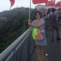 覃丽丽