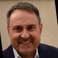 Prof. Dr. Michael Derrer