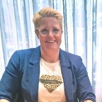Crystal De Jonge