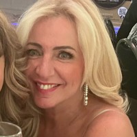 Lesley Gray