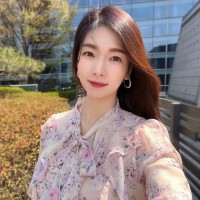 Zoe Lee