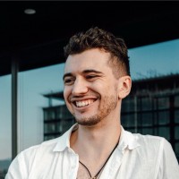 Dr. Yannik Zimmermann