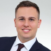 Max M.