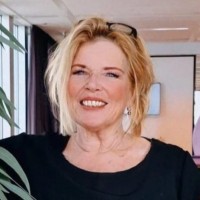 Lina Van Der Schenk