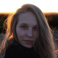 Яна Бурлакова