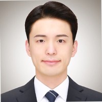 Tae Yong Um