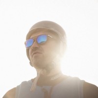 Роман Бугров