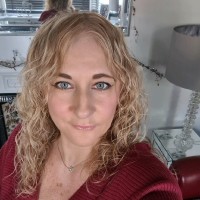 Lucie Marinaro-Jones