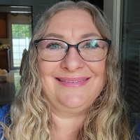 Shelley Kalich Janulis