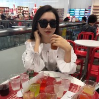 Shiyi (Yvonne) Huang