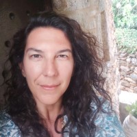 Dr Iris Kapelouzou