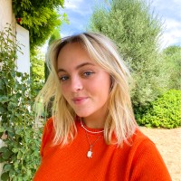 Esther Pineau