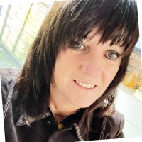 Karen Woolfenden