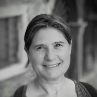 Suzanne Sadedin