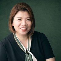 Helen Lee