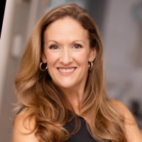 Laura Farmer, Mba