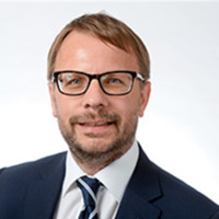 Iain Crompton