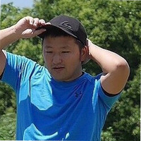 石亀貴士