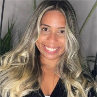 Elizabeth Oliveira