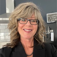 Kelly R.