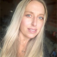 Julie R.