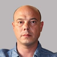 Антон Михайлов