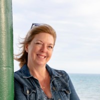 Ali Booth 🐟 Business HR and wellbeing consultant