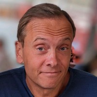 Julian Thomas