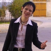 Mona Tauer