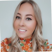 Emily Gorcsan, Mba