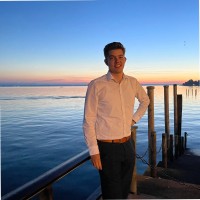 Niklas S.