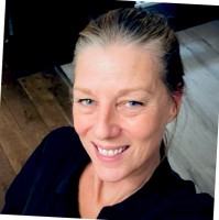 Cat Dekkers