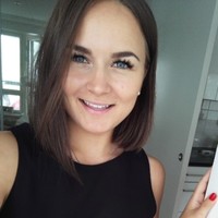 Elina Karhapää