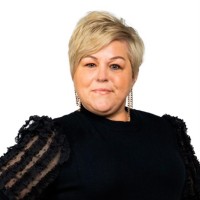 Andrea Smart