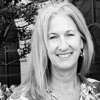 Michelle Hinton Larsen