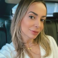 Paula Farias