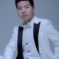 Thomas Huang
