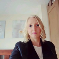 Kirsty Lang