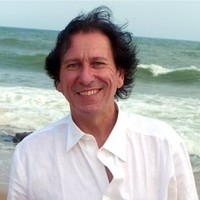 LUIS OREJAS