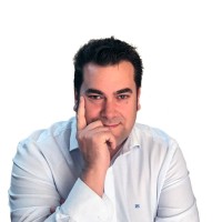 Raúl C.