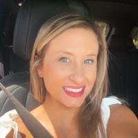 Leslie Sharbel