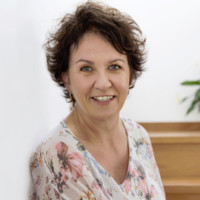 Andrea Armstrong