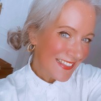 Julie Hawksworth Frsa