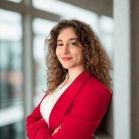 Laura Armayones Carranza